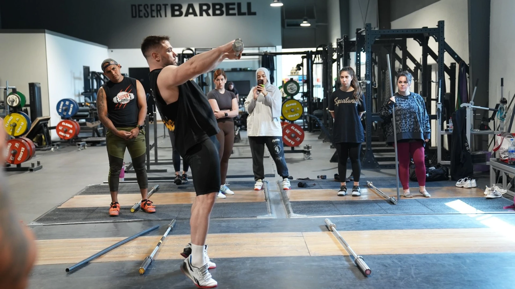 Oleksiy Torokhtiy demonstrating to attendees at Desert Barbell Dubai